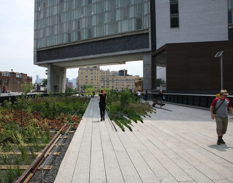 HighLine ADA accessible path Image